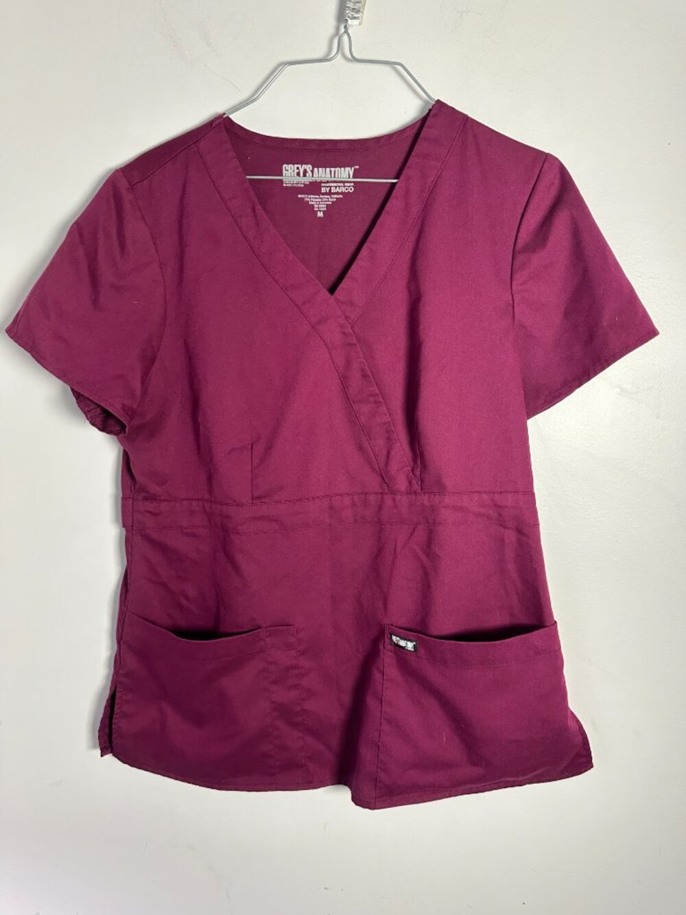 EUC Grey's Anatomy Barco Professional Wear Scrub Top Shirt Womens Medium m Plum